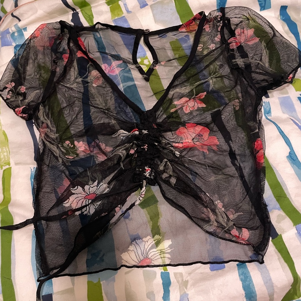 Sheer floral scrunch t-shirt